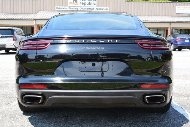 Porsche Panamera RWD 2018