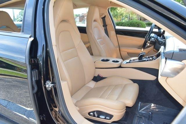 Porsche Panamera RWD 2018