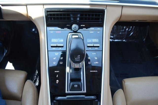 Porsche Panamera RWD 2018