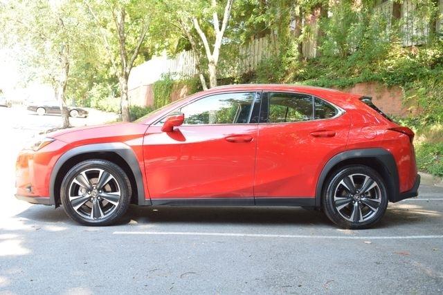 Lexus UX UX 200 FWD 2020