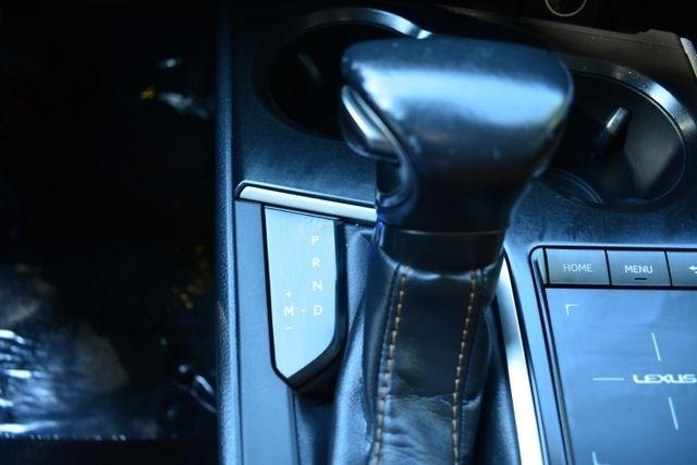 Lexus UX UX 200 FWD 2020