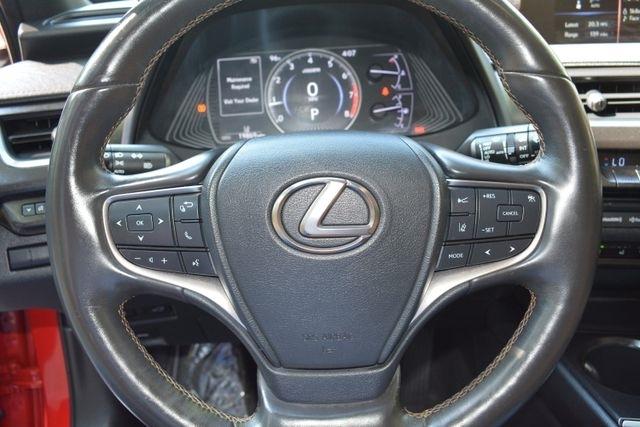 Lexus UX UX 200 FWD 2020