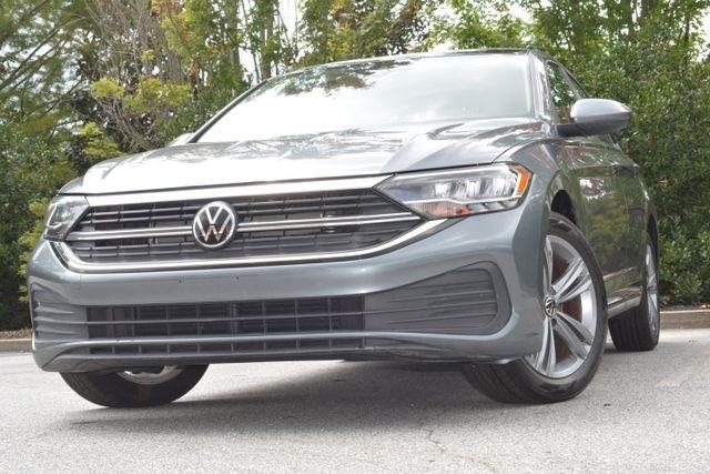 Volkswagen Jetta SE Auto 2024
