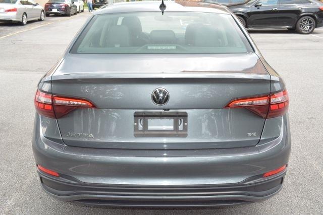 Volkswagen Jetta SE Auto 2024