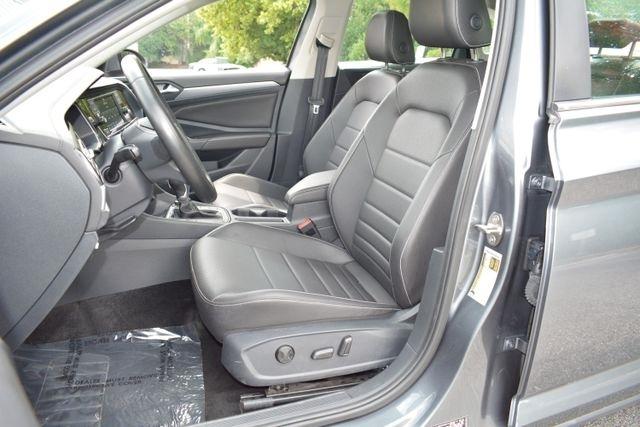 Volkswagen Jetta SE Auto 2024