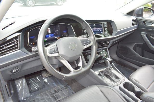 Volkswagen Jetta SE Auto 2024