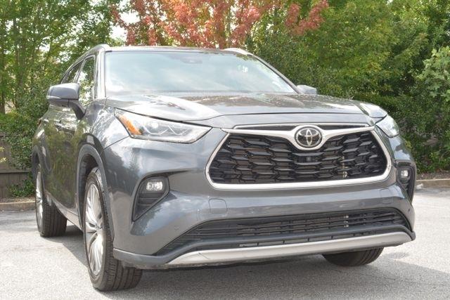 Toyota Highlander Platinum FWD (Natl) 2021