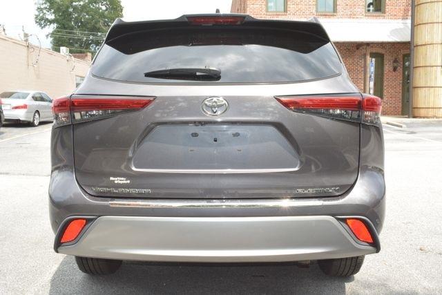 Toyota Highlander Platinum FWD (Natl) 2021