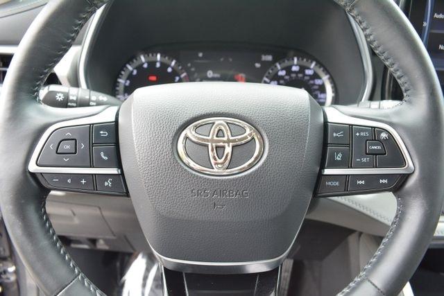Toyota Highlander Platinum FWD (Natl) 2021