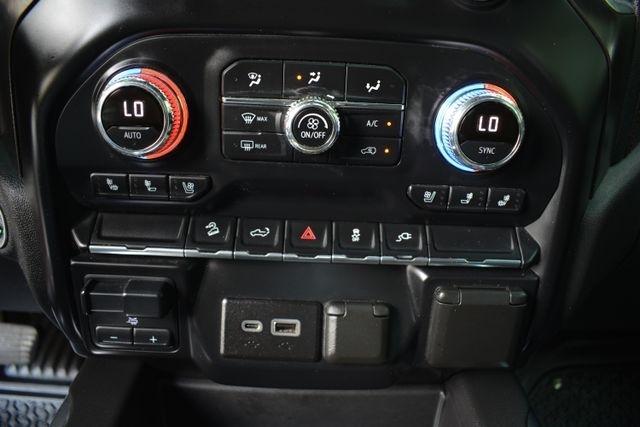 GMC Sierra 1500 4WD Crew Cab 147" AT4 2021