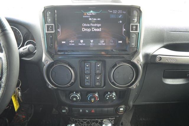 Jeep Wrangler Unlimited 4WD 4dr Sport 2016