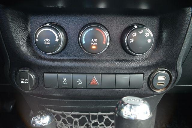 Jeep Wrangler Unlimited 4WD 4dr Sport 2016