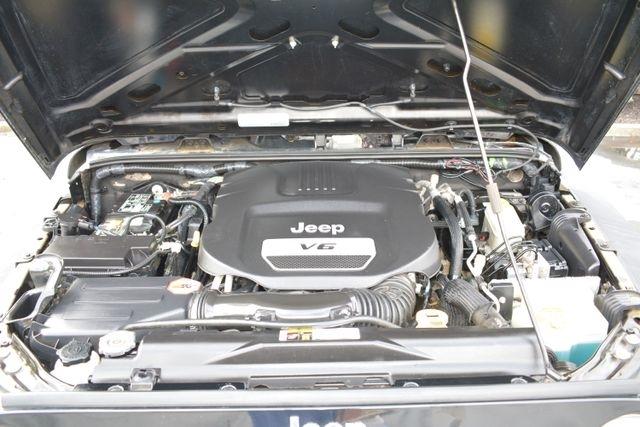 Jeep Wrangler Unlimited 4WD 4dr Sport 2016