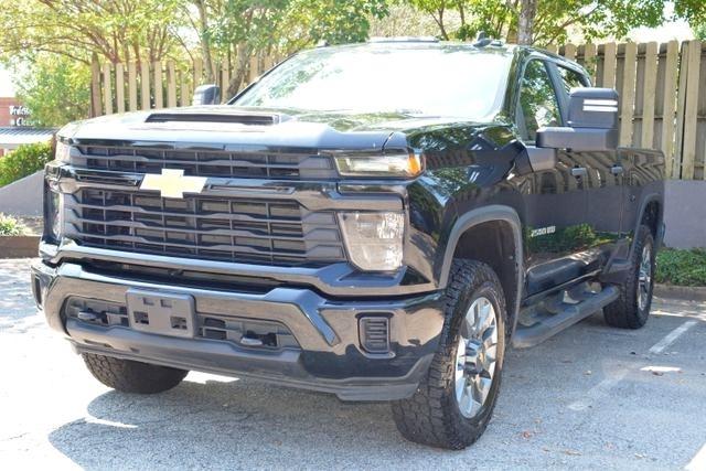 Chevrolet Silverado 2500HD 4WD Crew Cab 159" Custom 2024