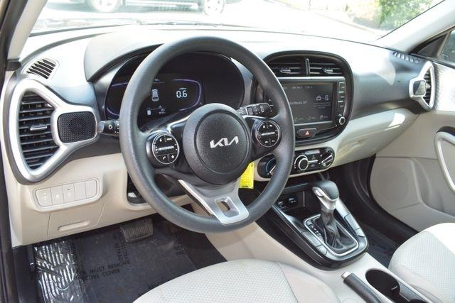 Kia Soul LX FWD 2025