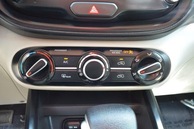 Kia Soul LX FWD 2025