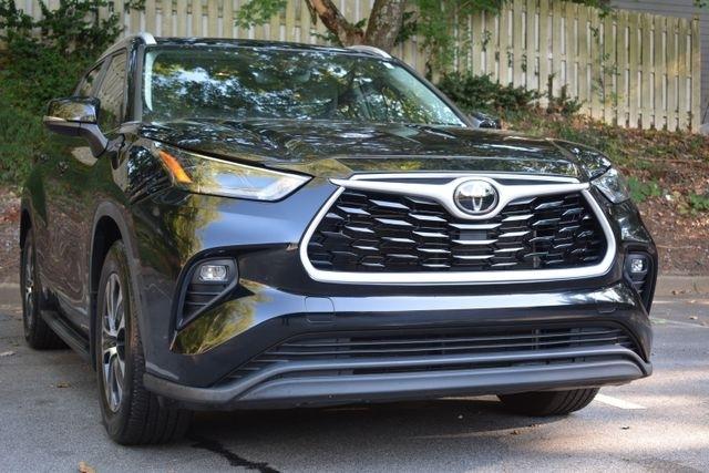 Toyota Highlander Platinum FWD (Natl) 2024