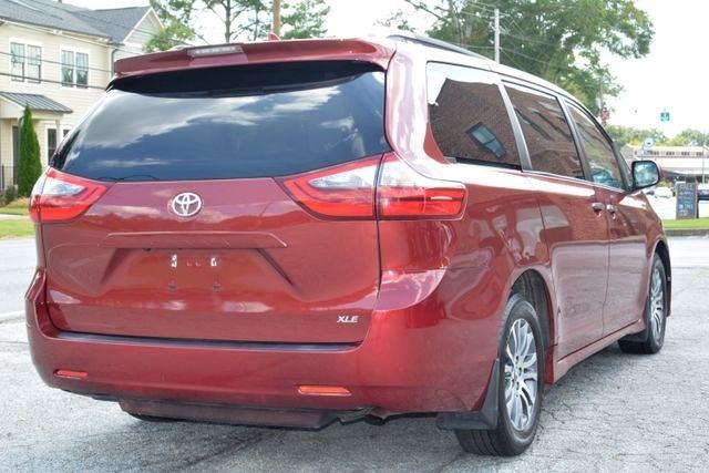 Toyota Sienna XLE Auto Access Seat FWD 7-Passenger (Natl) 2020