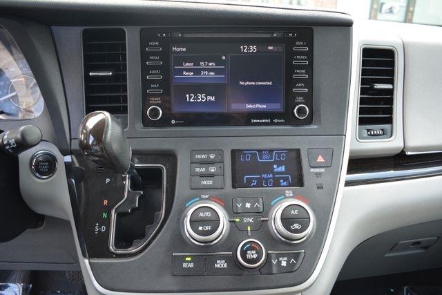 Toyota Sienna XLE Auto Access Seat FWD 7-Passenger (Natl) 2020