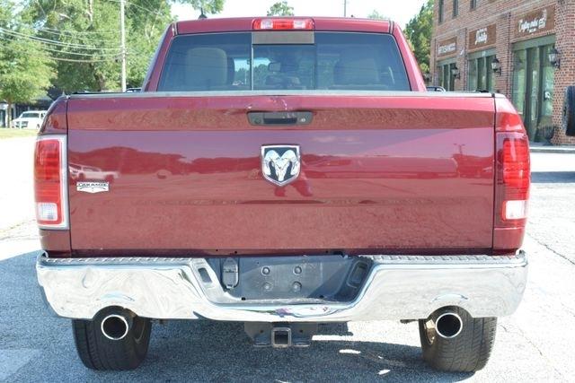 RAM 1500 2WD Quad Cab 140.5" Laramie 2016