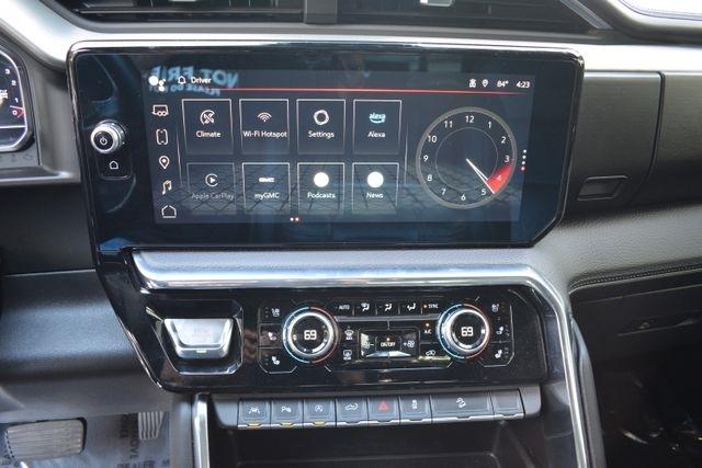 GMC Sierra 1500 4WD Crew Cab 147" Denali 2025