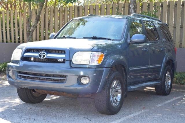 Toyota Sequoia 4dr Limited 4WD (Natl) 2005
