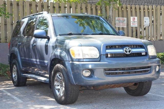 Toyota Sequoia 4dr Limited 4WD (Natl) 2005