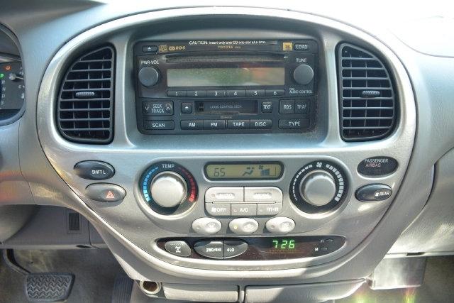 Toyota Sequoia 4dr Limited 4WD (Natl) 2005