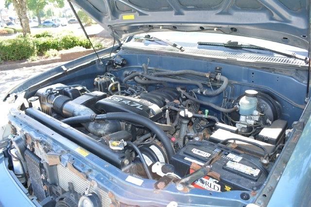 Toyota Sequoia 4dr Limited 4WD (Natl) 2005