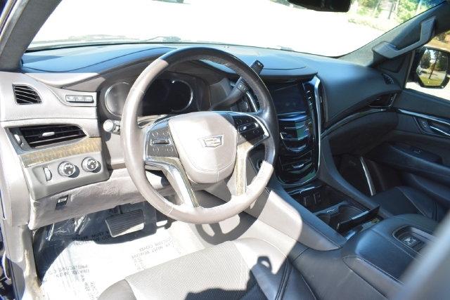 Cadillac Escalade 4WD 4dr Platinum 2019