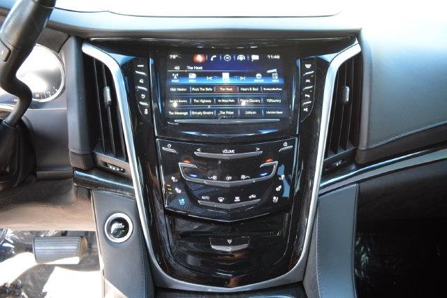 Cadillac Escalade 4WD 4dr Platinum 2019