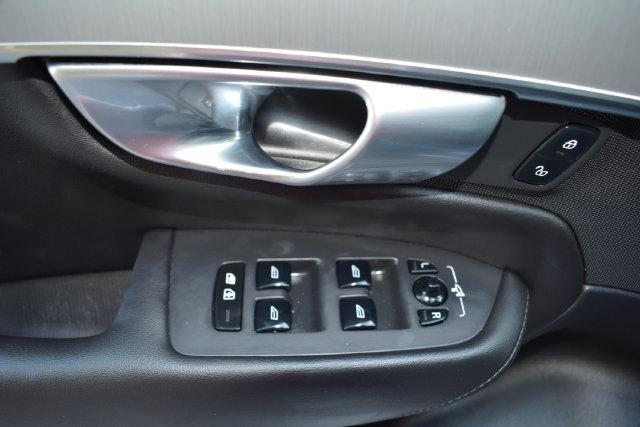 Volvo XC90 B5 AWD Core Bright Theme 7P 2024