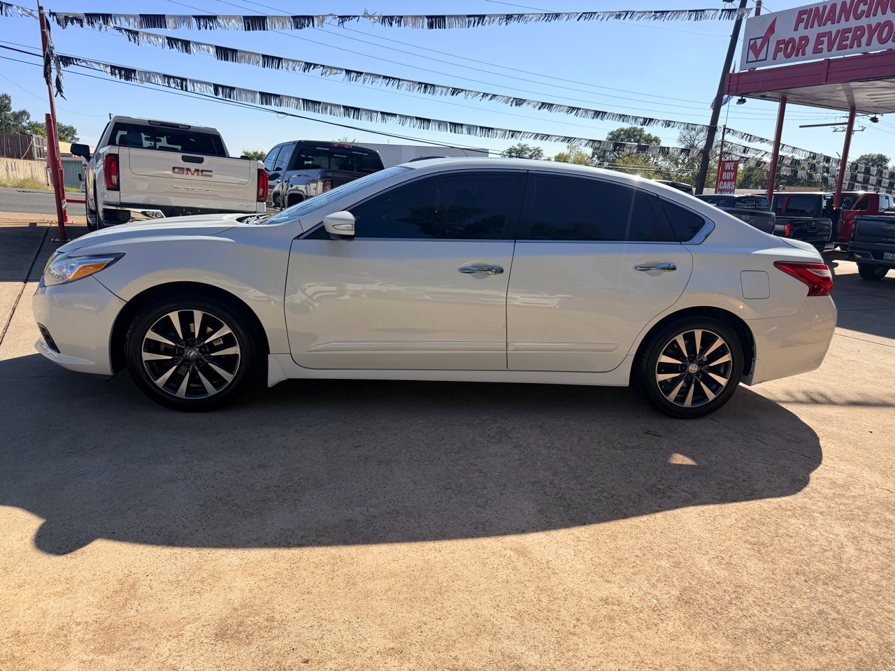 Nissan Altima 2.5 SV Sedan 2017 Nissan Altima 2.5 SV Sedan 2017