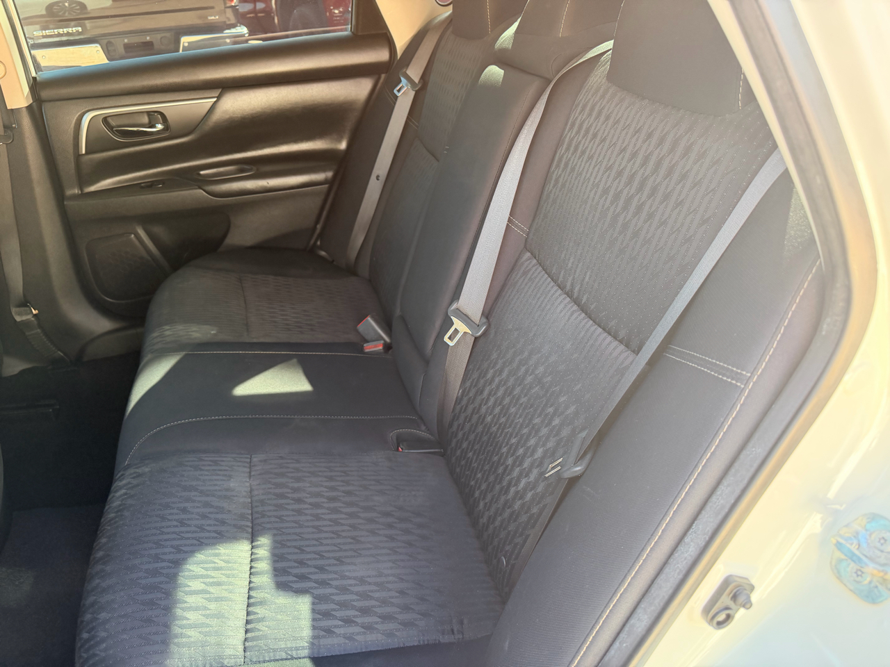 Nissan Altima 2.5 SV Sedan 2017 Nissan Altima 2.5 SV Sedan 2017