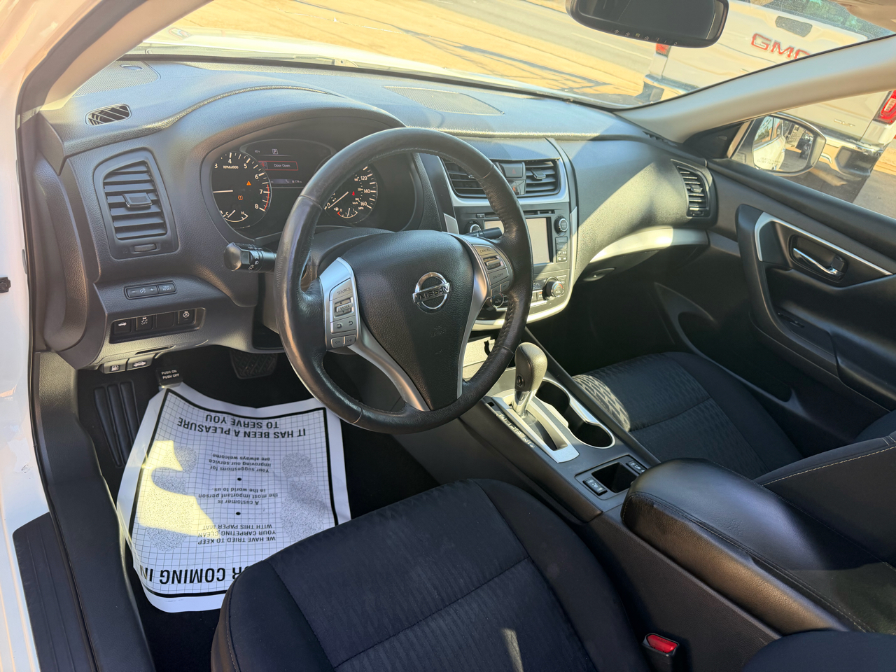 Nissan Altima 2.5 SV Sedan 2017 Nissan Altima 2.5 SV Sedan 2017