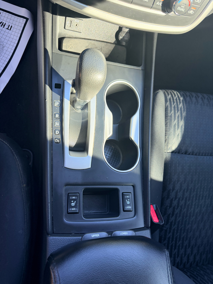 Nissan Altima 2.5 SV Sedan 2017 Nissan Altima 2.5 SV Sedan 2017