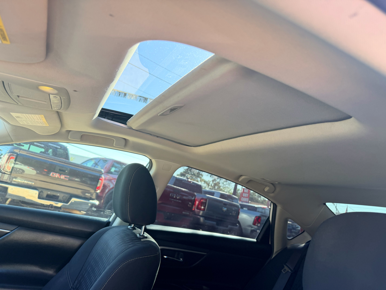 Nissan Altima 2.5 SV Sedan 2017 Nissan Altima 2.5 SV Sedan 2017