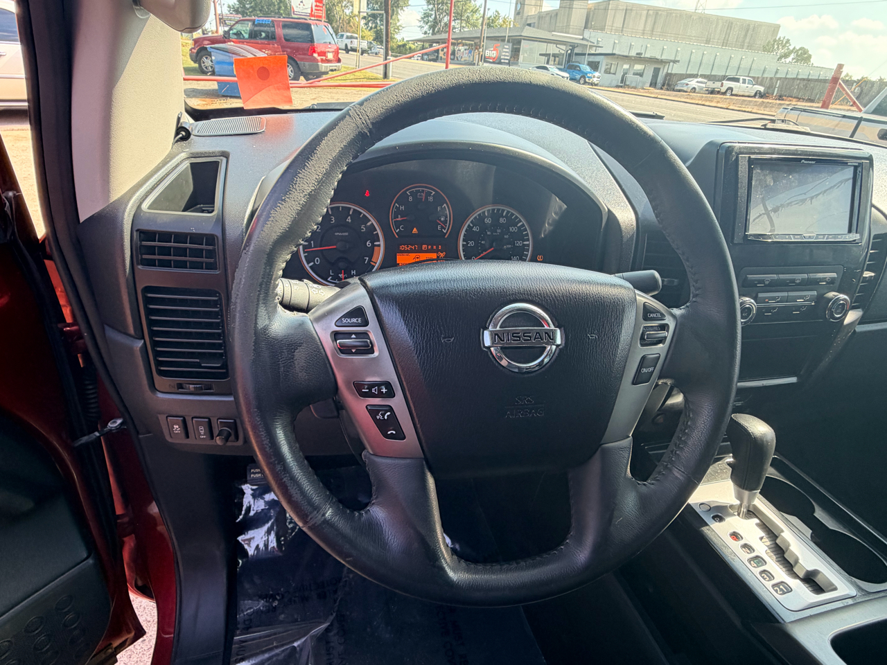 Nissan Titan 4WD Crew Cab SWB SV 2014 Nissan Titan 4WD Crew Cab SWB SV 2014