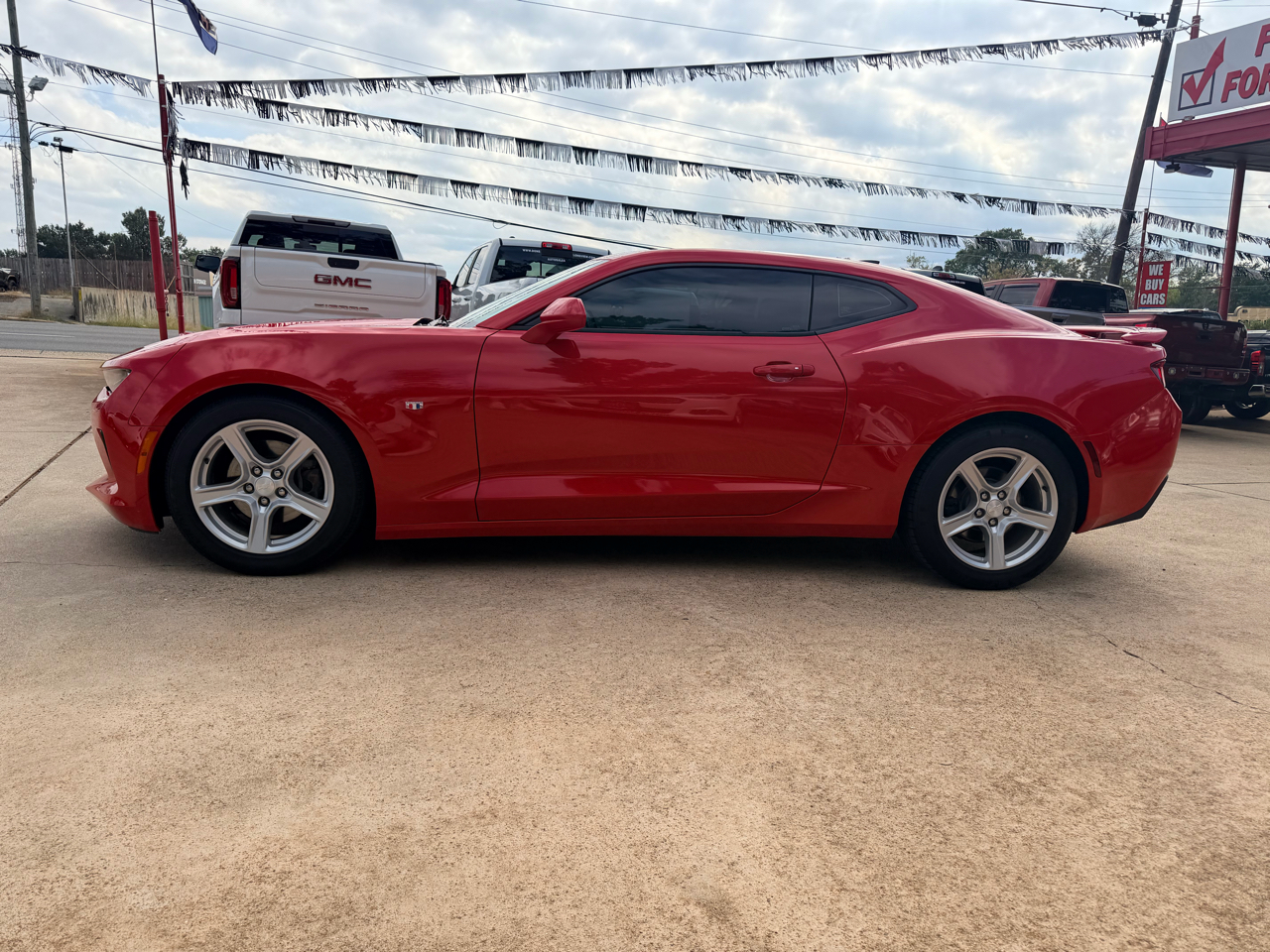 Chevrolet Camaro 2dr Cpe 1LT 2017 Chevrolet Camaro 2dr Cpe 1LT 2017