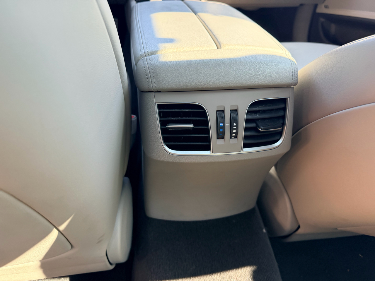 Genesis G80 3.8L RWD 2019 Genesis G80 3.8L RWD 2019