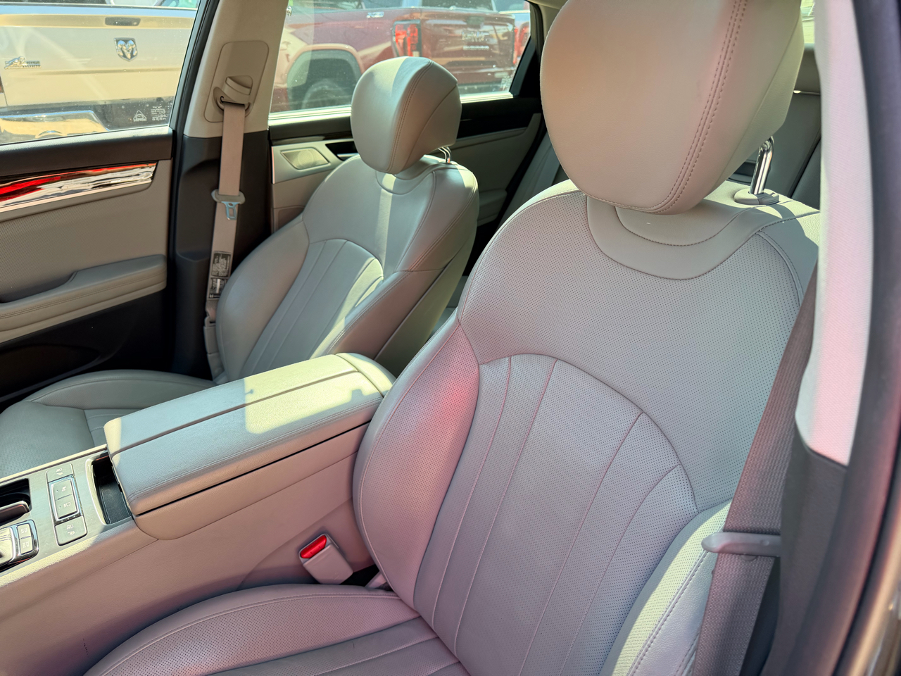 Genesis G80 3.8L RWD 2019 Genesis G80 3.8L RWD 2019