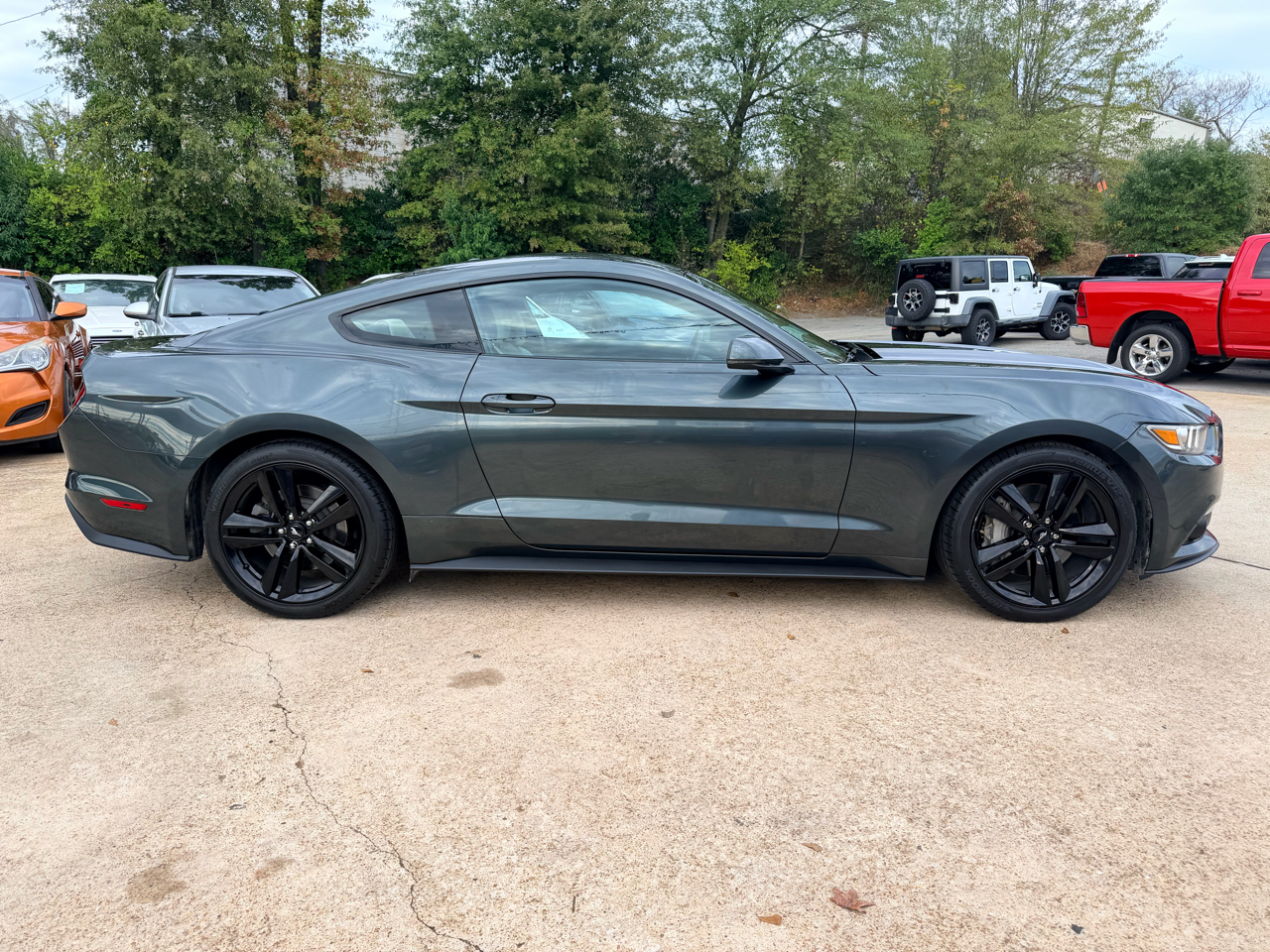 Ford Mustang 2dr Fastback EcoBoost 2015