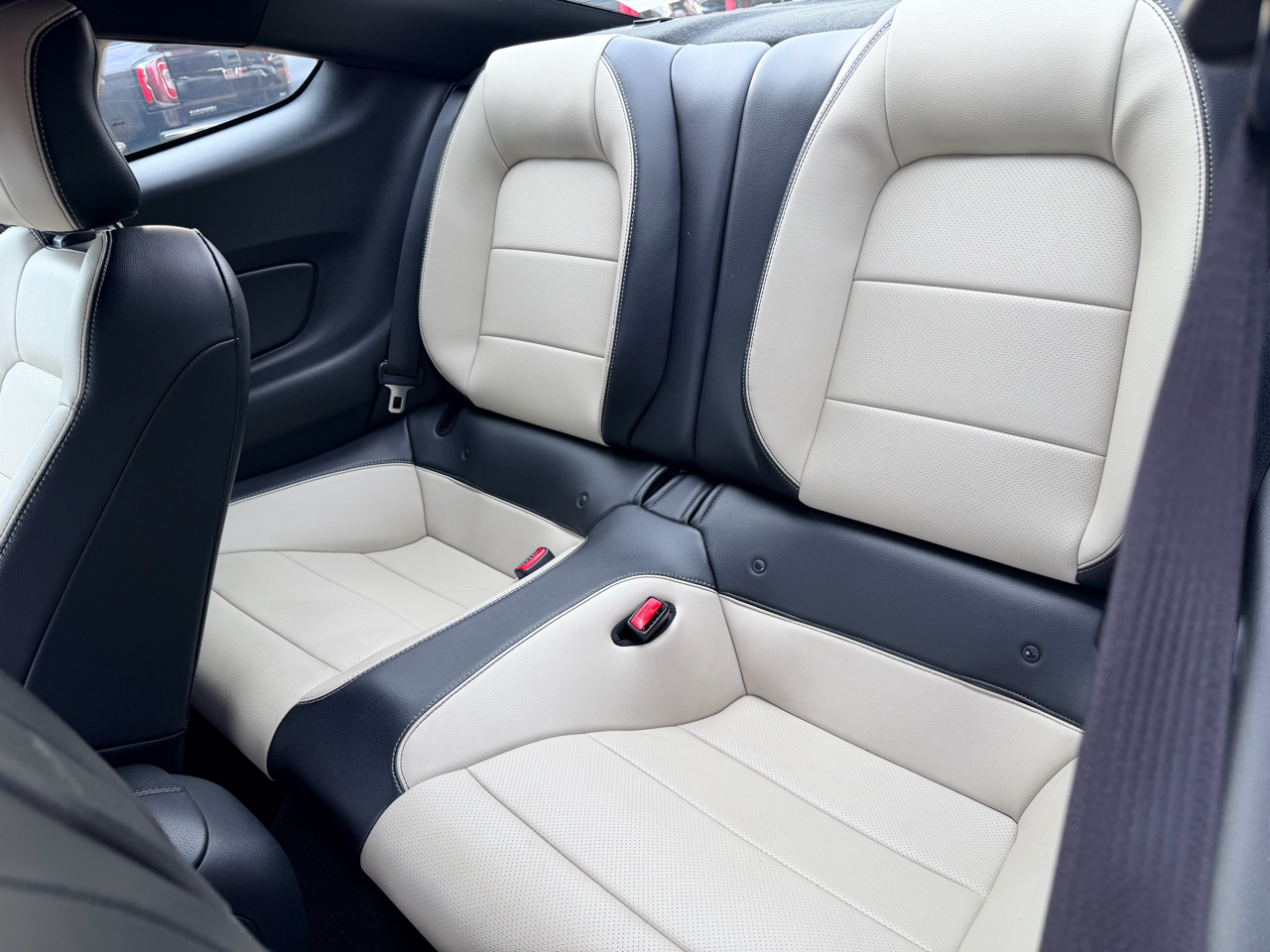 Ford Mustang 2dr Fastback EcoBoost 2015