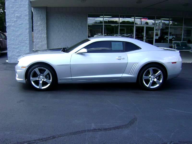 2010 Chevrolet Camaro LS Coupe photo 4