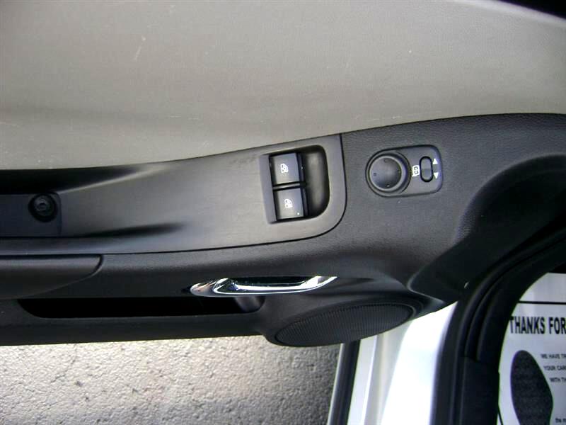 2010 Chevrolet Camaro LS Coupe photo 10
