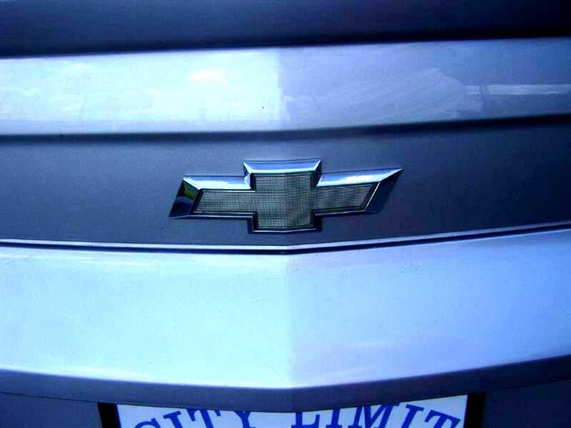 2010 Chevrolet Camaro LS Coupe photo 13