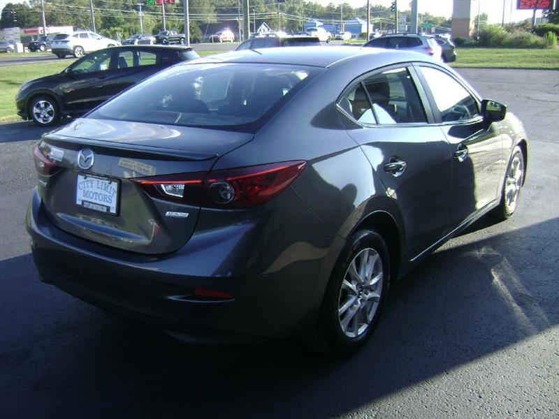 2014 Mazda Mazda3 Touring photo 5