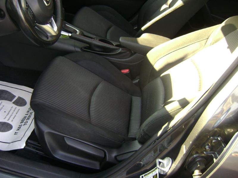 2014 Mazda Mazda3 Touring photo 7