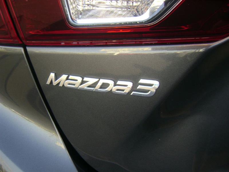 2014 Mazda Mazda3 Touring photo 11