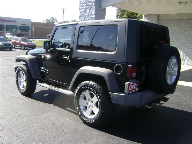 2010 Jeep Wrangler Sport photo 4